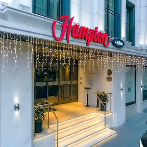 hampton-by-hilton-istanbul-old-city-2.istanbul-turkeyhotels.com/